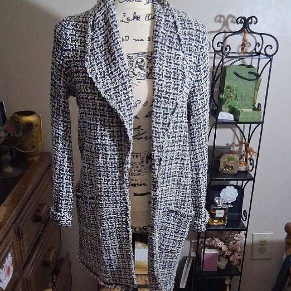 Max Studio Women's Black and White Tweed Coat/ Blazer Jacket Size Small - Picture 1 of 9
